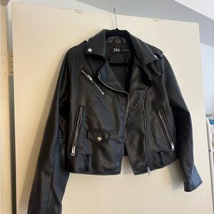 Zara Women's Sleek Black Leather Jacket